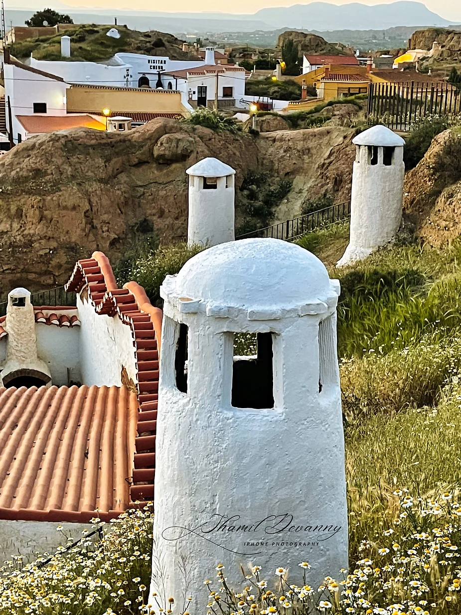 Guadix: Where ancient cave dwellings meet stunning landscapes in a unique Andalusian setting!