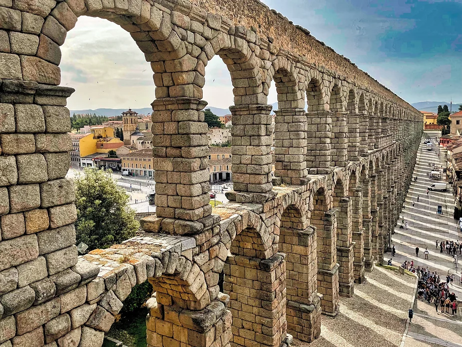 Segovia: Home to breathtaking aqueducts, fairy-tale castles, and a taste of history in every corner!
